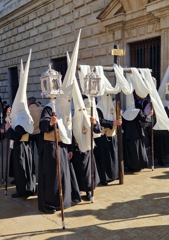 Malaga, procesije, kapuljače